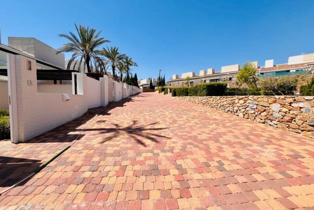 Image No.3-2 Bed Townhouse for sale