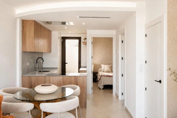 Image No.15-3 Bed Townhouse for sale
