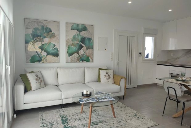 Image No.7-3 Bed Townhouse for sale