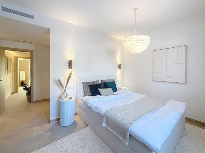 Image No.18-4 Bed Townhouse for sale