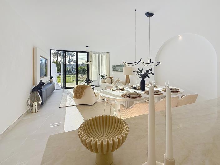 Image No.2-4 Bed Townhouse for sale