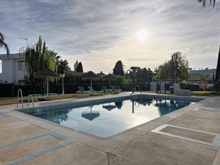 Image No.24-4 Bed Townhouse for sale