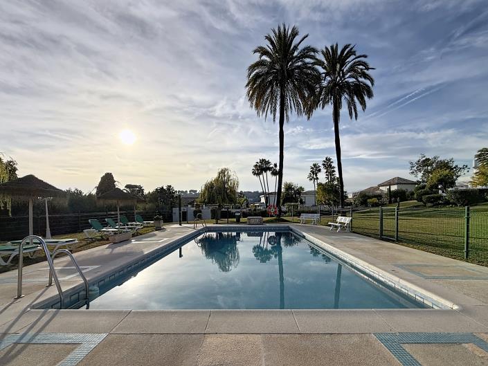 Image No.25-4 Bed Townhouse for sale