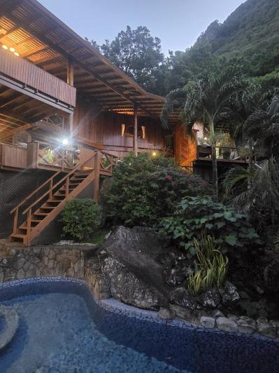 Image No.3-Maison / Villa de 3 chambres à vendre à Soufrière