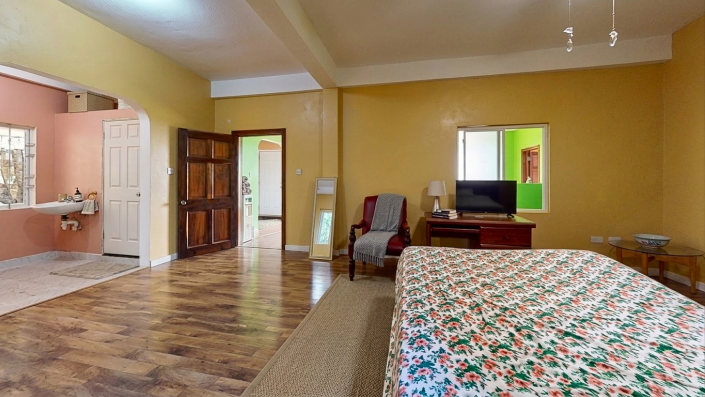 Image No.15-5 Bed House for sale
