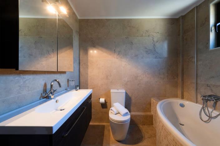 Image No.25-6 Bed Villa for sale