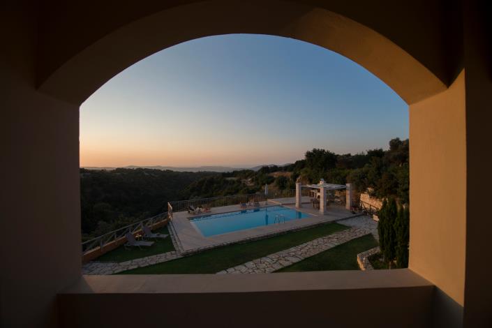 Image No.30-6 Bed Villa for sale