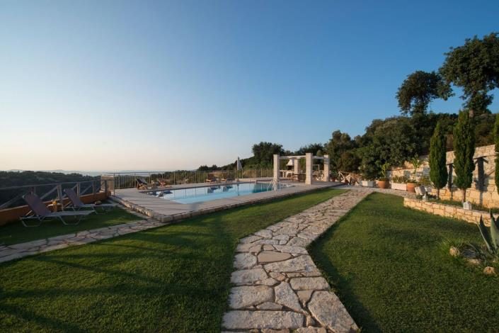 Image No.5-6 Bed Villa for sale