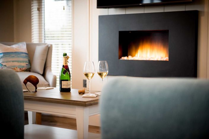 Image No.19-3 Bed Park Home for sale