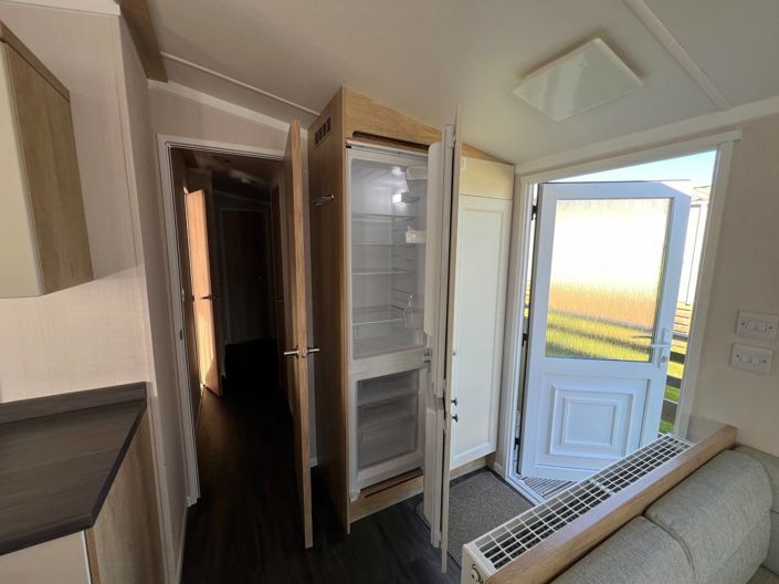 Image No.5-3 Bed Park Home for sale