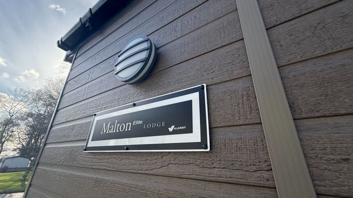 Image No.4-2 Bed Park Home for sale