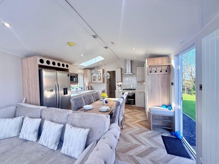 Image No.17-3 Bed Park Home for sale