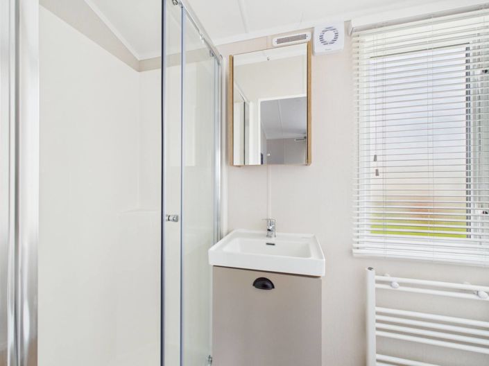 Image No.10-2 Bed Park Home for sale