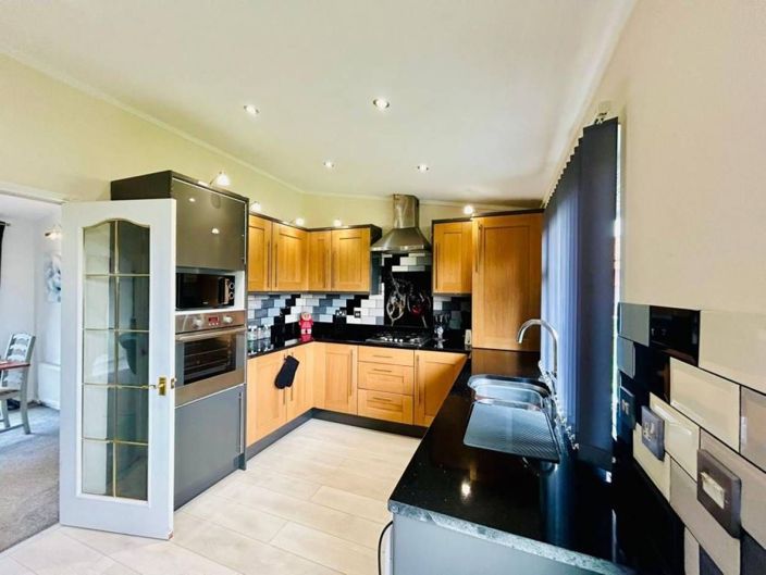 Image No.8-2 Bed Park Home for sale