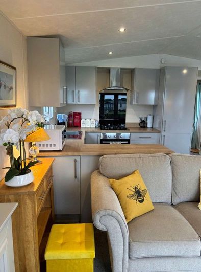 Image No.5-2 Bed Park Home for sale