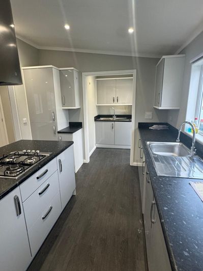 Image No.18-2 Bed Park Home for sale