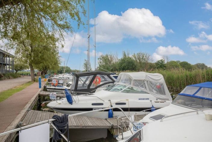 Image No.18-3 Bed Park Home for sale