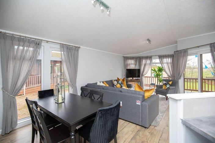 Image No.6-3 Bed Park Home for sale