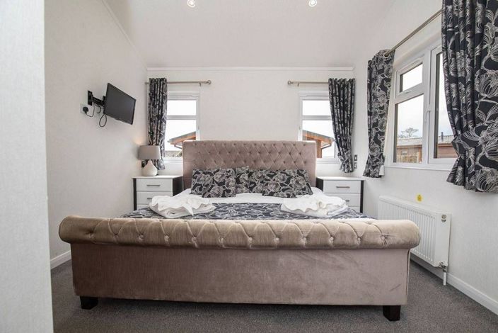 Image No.16-1 Bed Park Home for sale