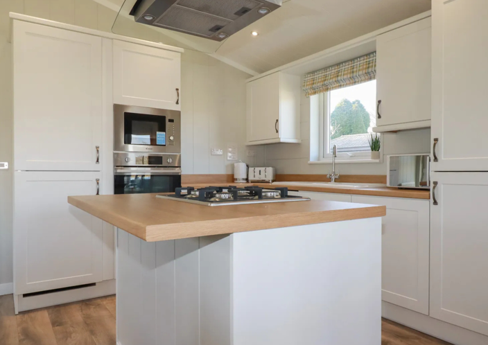 Image No.20-4 Bed Park Home for sale