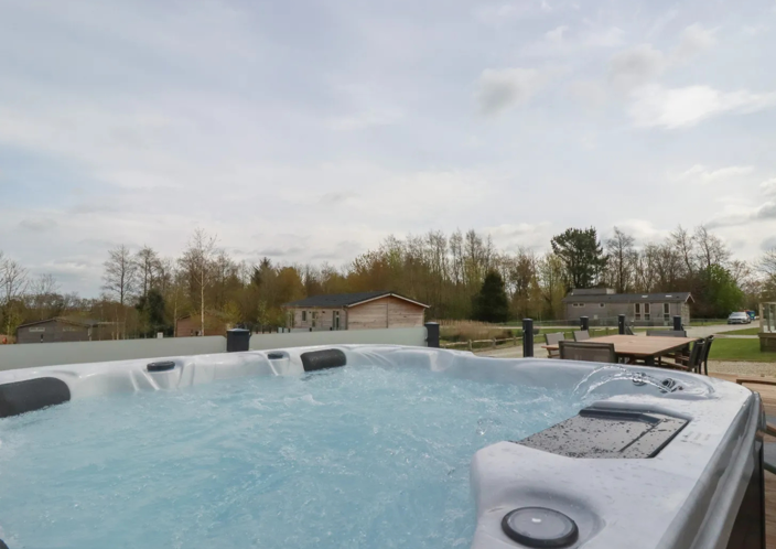 Image No.9-4 Bed Park Home for sale