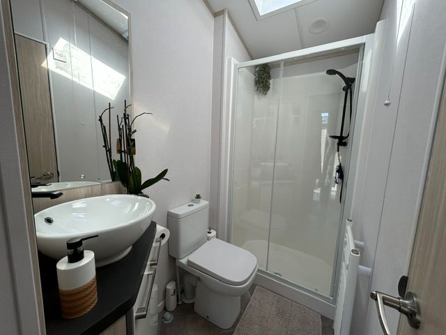 Image No.9-2 Bed Park Home for sale