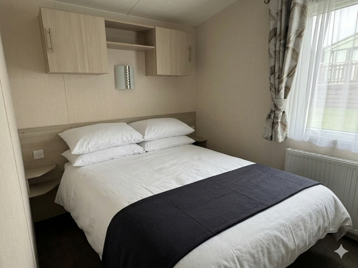 Image No.7-3 Bed Park Home for sale