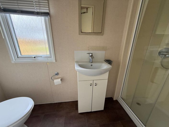 Image No.9-3 Bed Park Home for sale