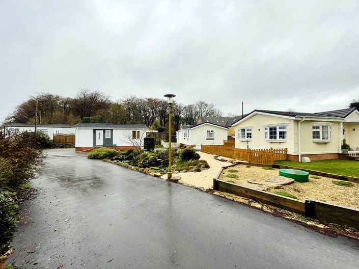 Image No.11-2 Bed Park Home for sale