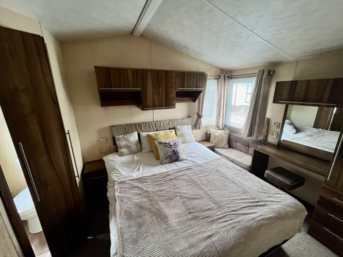 Image No.21-2 Bed Park Home for sale