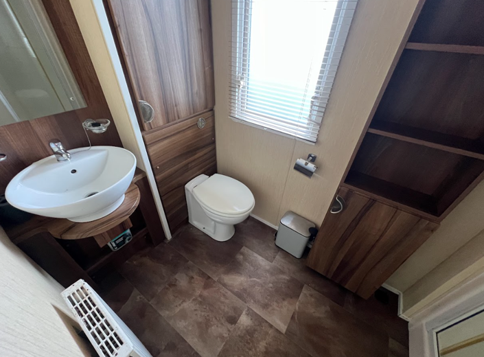 Image No.26-2 Bed Park Home for sale