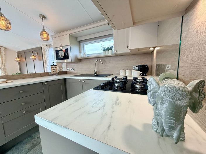 Image No.5-2 Bed Park Home for sale