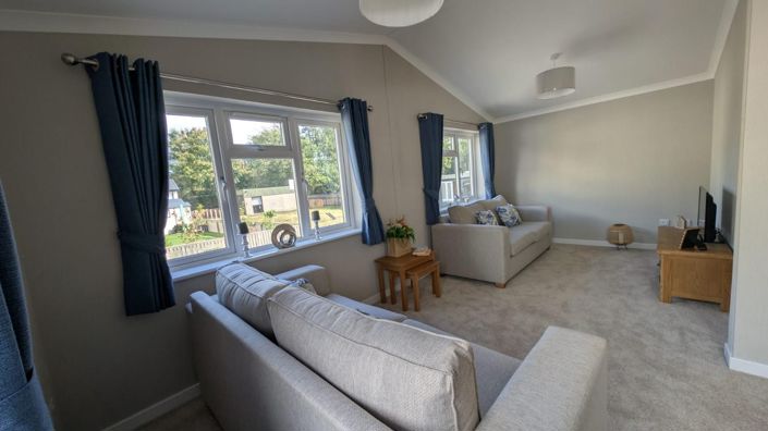 Image No.9-2 Bed Park Home for sale