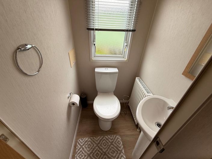 Image No.7-3 Bed Park Home for sale