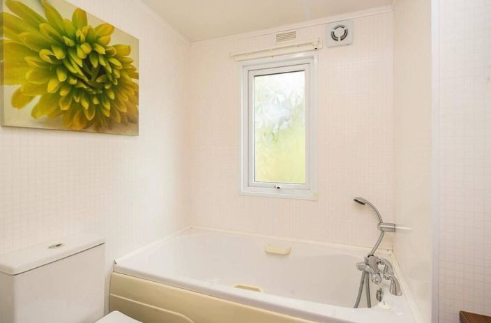 Image No.6-3 Bed Park Home for sale