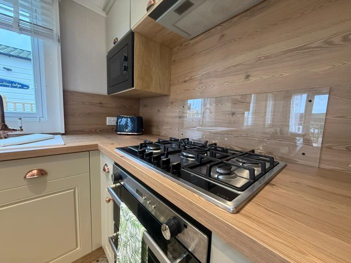 Image No.18-2 Bed Park Home for sale