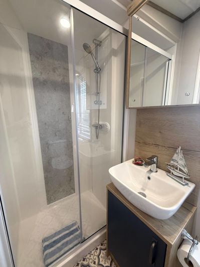 Image No.7-3 Bed Park Home for sale