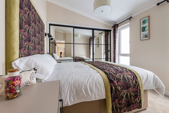 Image No.17-2 Bed Park Home for sale