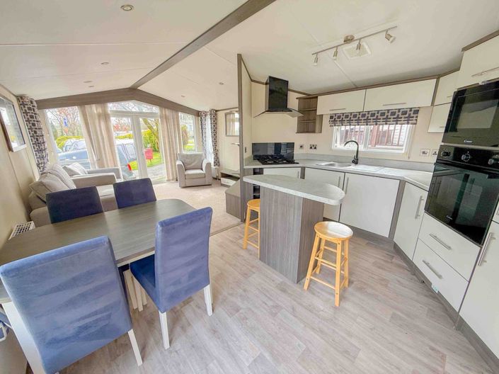 Image No.4-3 Bed Park Home for sale