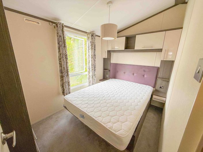 Image No.5-3 Bed Park Home for sale