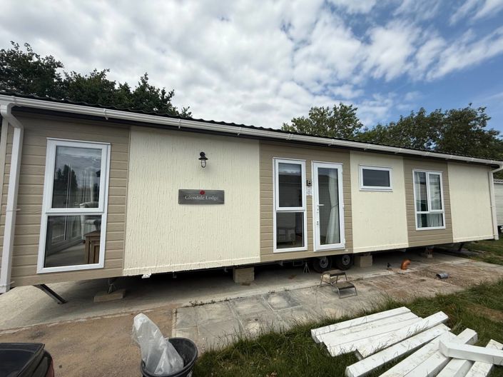 Image No.22-2 Bed Park Home for sale