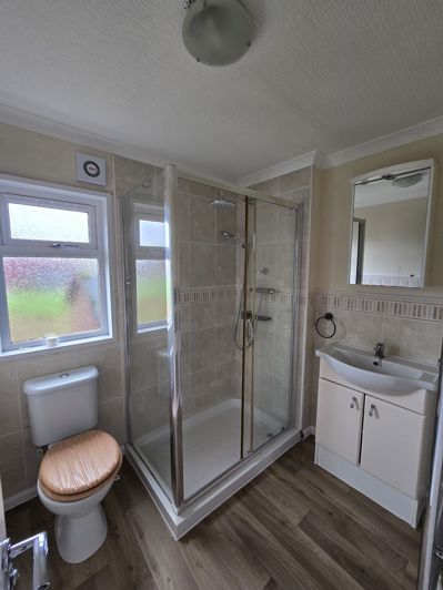 Image No.4-2 Bed Park Home for sale