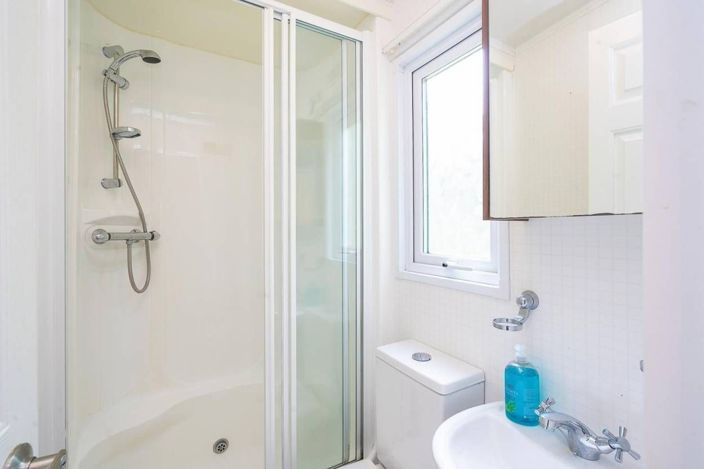 Image No.7-3 Bed Park Home for sale