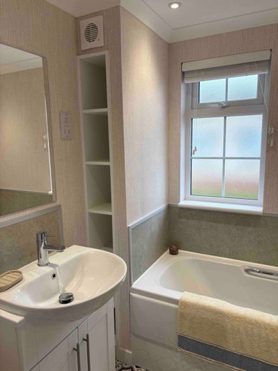 Image No.17-2 Bed Park Home for sale