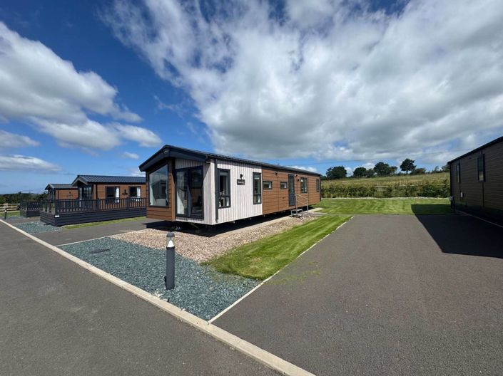 Image No.17-2 Bed Park Home for sale