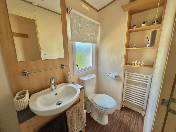 Image No.9-2 Bed Park Home for sale