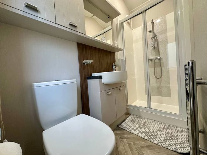 Image No.15-2 Bed Park Home for sale