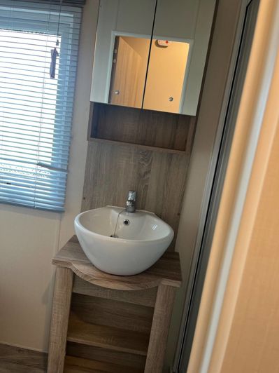 Image No.18-2 Bed Park Home for sale