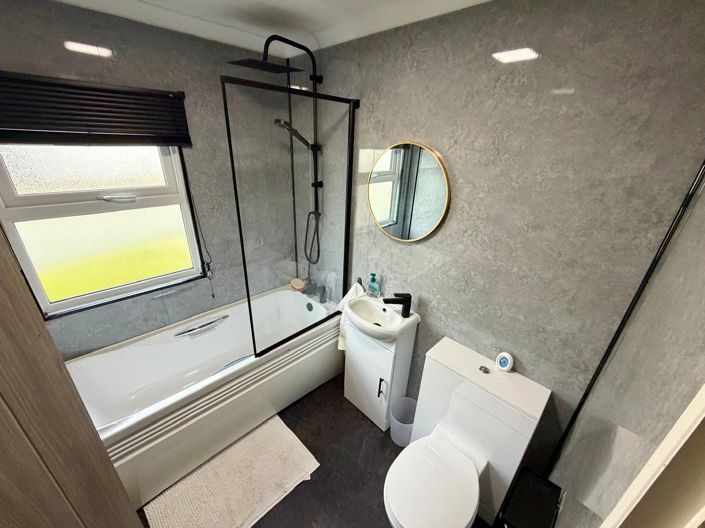 Image No.24-2 Bed Park Home for sale