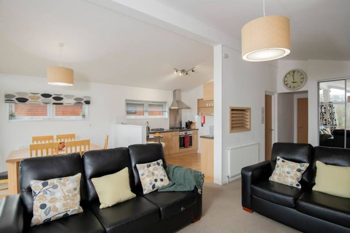 Image No.4-3 Bed Park Home for sale